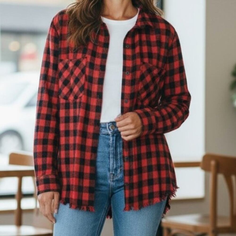 Anthropologie Cloth & Stone Plaid Shirt Medium M Red Black Split Back Frayed
